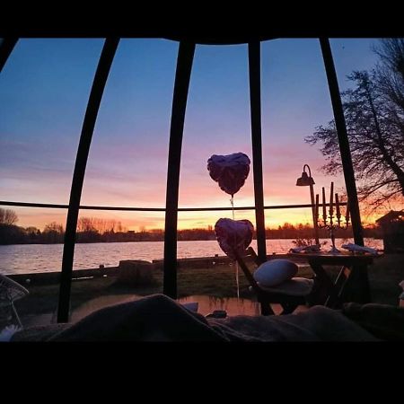 Le Dome Du Lac Ardres Экстерьер фото